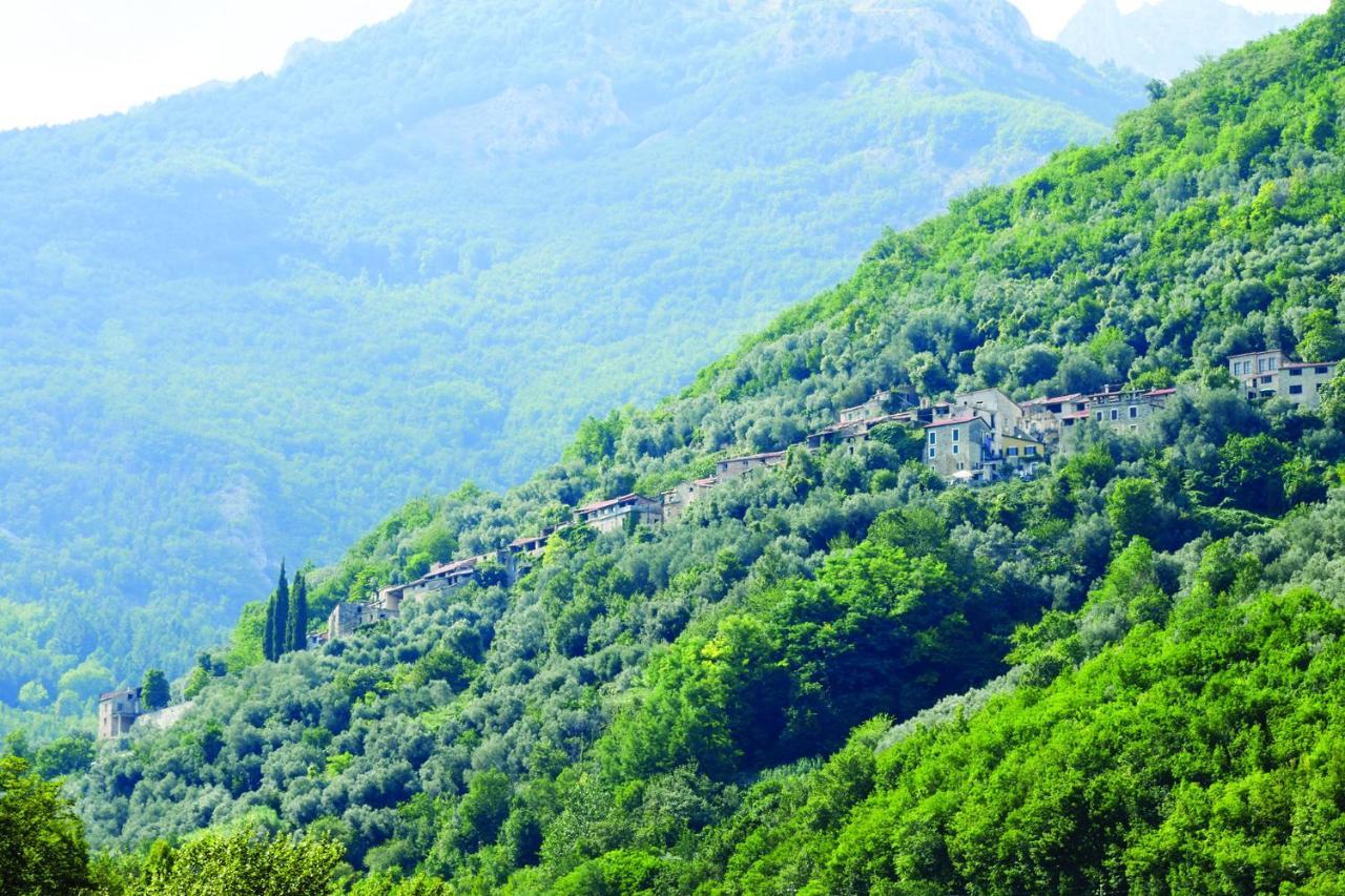 Agriturismo Nonnamelia Nasino Buitenkant foto